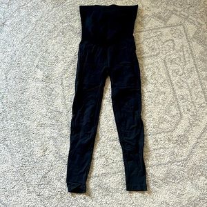 Maternity stretch leggings